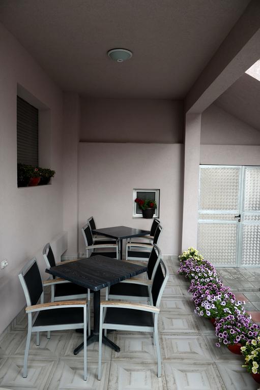Guesthouse Dokic Leskovac  Eksteriør billede